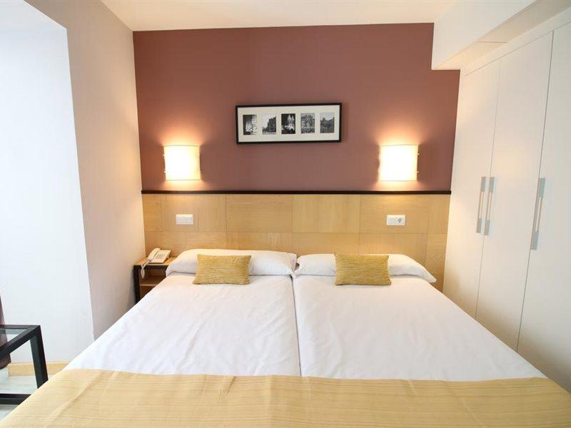 Hotel Alda Entrearcos Burgo Extérieur photo