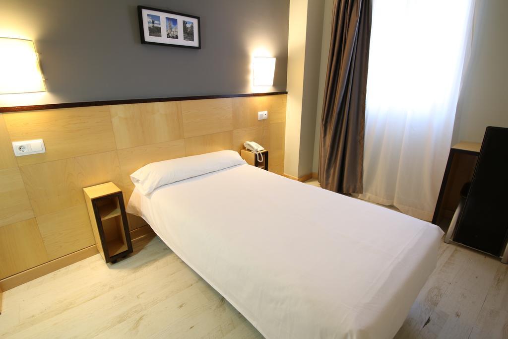 Hotel Alda Entrearcos Burgo Extérieur photo